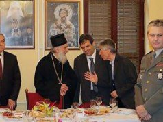 Naježićete se kad čujete ko se vraća na političku scenu!