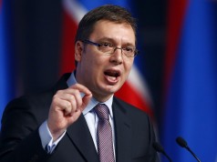 Vučić za Zicer: Popovima je mesto u crkvi, ako Atanasije misli da nije, neka se kandiduje!