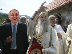 Mišković: „U zatvoru sam otkrio Boga!“ Amfilohije: „Mišković svijetao primjer jednog pobožnog Srbina!“