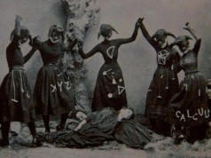 Žene u crnom obavile okultni ritual protiv RADULOVIĆA!