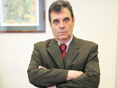 Koštunica predao kandidaturu!