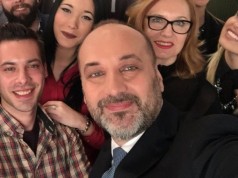 Isceljujući selfi Saše Jankovića: Vraća osmeh i uklanja hemoroide!