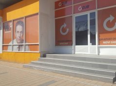 Stranačke prostorije Radulovićeve DJB u Novom Sadu pretvorene u KOCKARNICU?!