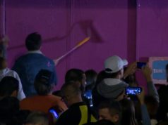 Učesnici protesta #1od5miliona poručuju: Nećemo RTS hoćemo PINK2 i ZADRUGU!