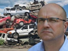 Bora Novaković voli na Šodrošu da vadi i skuplja školjke od automobila