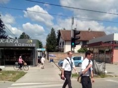Jehovini svedoci se žale da ih presreću zdravstveni radnici i nude im razgovor o vakcini