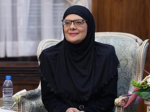 Maja Gojković: Ne znam što im smeta hidžab kad ga ja rado nosim kad idem u muslimanske zemlje!