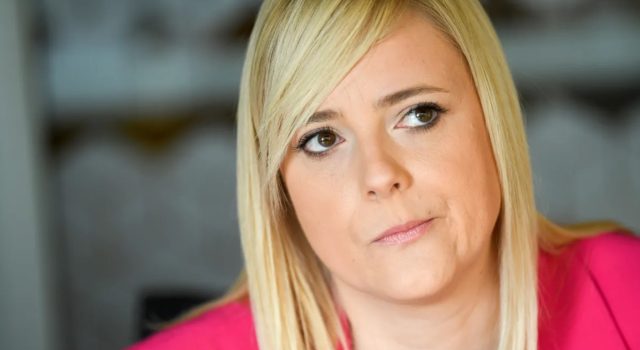 Žaklina tvrdi da joj je deda Hajdin ostavio POLITIKIN ZABAVNIK iz 1980 i recept za rakiju!