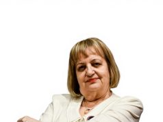 Vjerica Radeta tuži Dinka Gruhonjića za krađu kletvi: „To je moj intelektualni vlasništvo, lopove sekularni!“